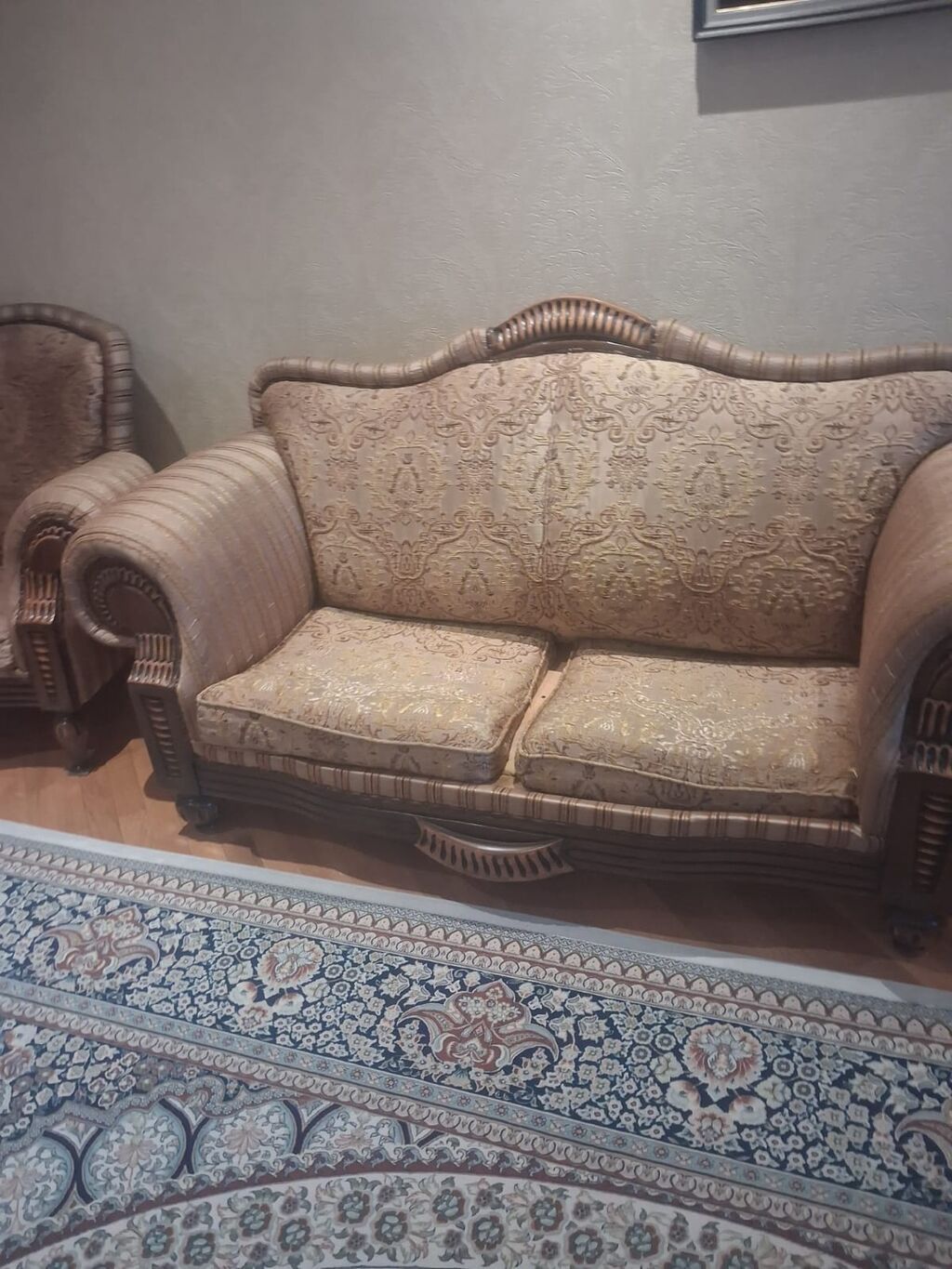 Qiymet Hamsı biryerde 400 manat Klassik üslubda yumşaq mebel dəsti - — Mebel, Bakı