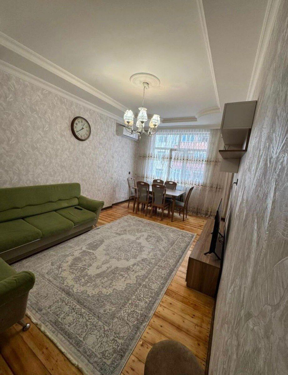 Satılır 2 otaqlı köhnə tikili 69 m² — Mənzil, Bakı