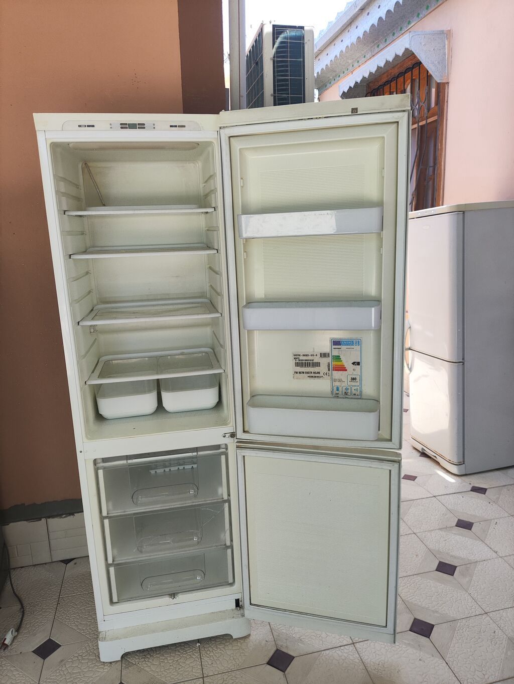 İşlənmiş 2 qapılı Indesit Soyuducu Satılır, rəng - Ağ — Soyuducular, Mingəçevir (2)