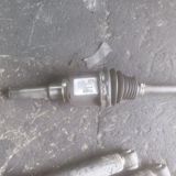 Məhsul: Ön ötürücü şrus/yarımox (CV axle shaft) Xüsusiyyətlər: - Tip — Авто