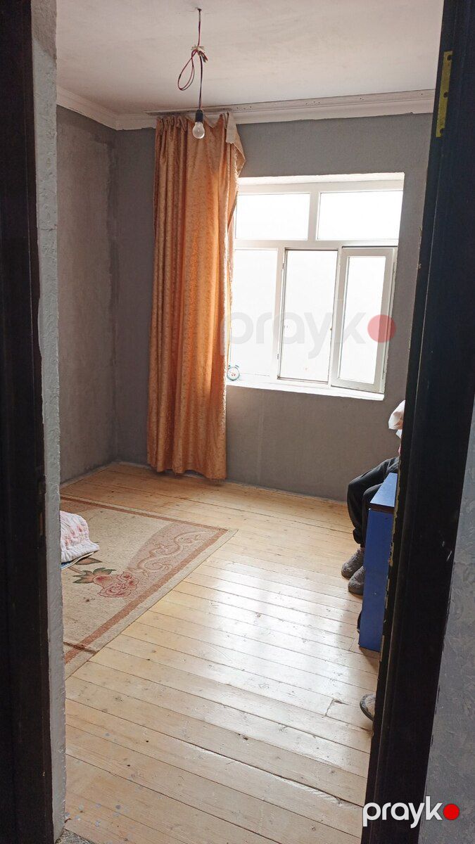 Həyət evi, Qobu qəs — Ev, villa, Bakı (10)