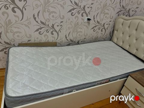 Ortopedik tək nəfərlik döşək İstifadə olunub .yaxşı vəziyyətdədir