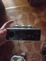 Səs kartı Behringer — Wcomp