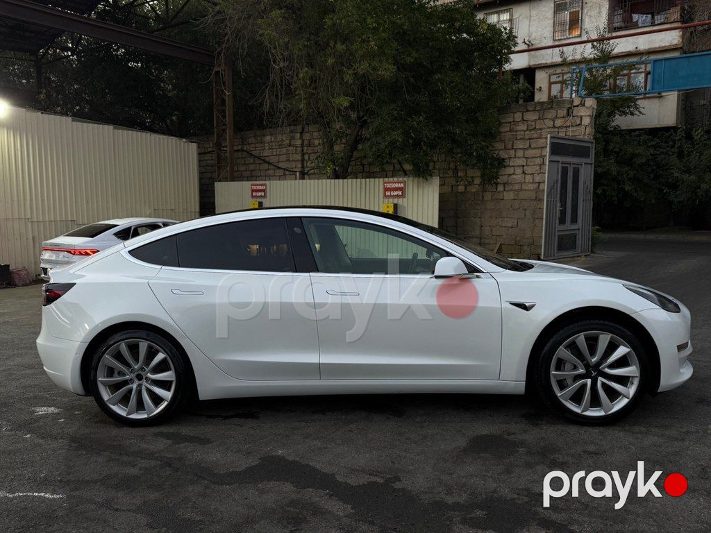 Tesla Model 3, 62 kWh, 2018 il, 103 000 km — Avtomobillər, Bakı (3)