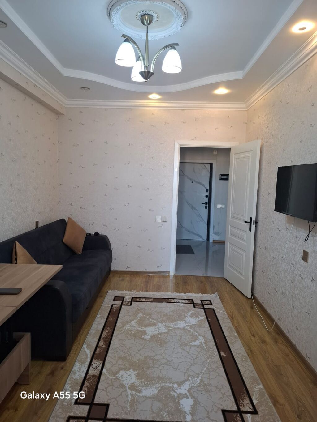 1 otaqlı mənzil – zal/yaşayış otağı Xüsusiyyətlər: - İşıqlı, yığcam — Daşınmaz əmlak, Bakı (4)