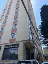Satılır 4 otaqlı yeni tikili 177 m² — Real estate