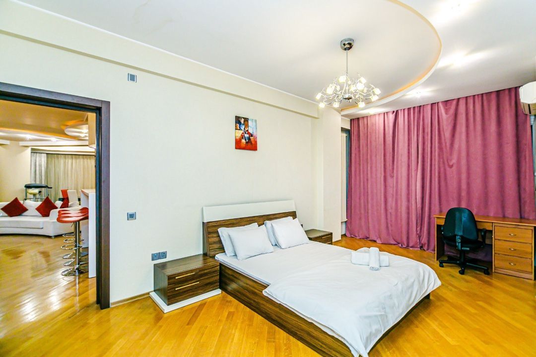 4-otaqlı yeni tikili kirayə verilir, 28 May m., 198 m² — Daşınmaz əmlak, Bakı (8)