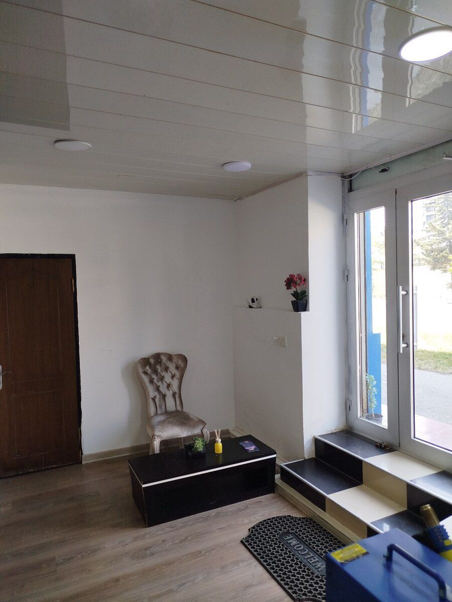 Ofis icarəyə verilir, Neftçilər m. — Daşınmaz əmlak, Bakı