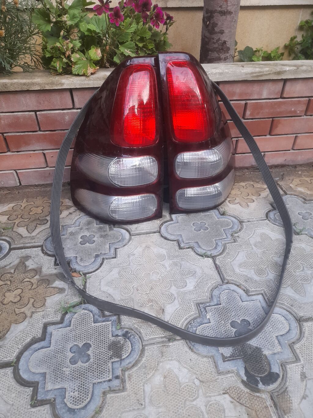Məhsul: Arxa stop fənərləri komplekt (sol + sağ) Uyğunluq: Opel Astra