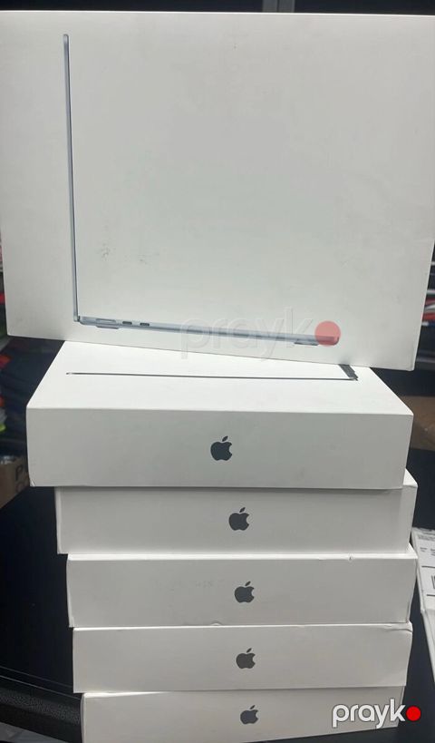 Apple Macbook Air 13 M5-Chip 16GB/1 TB (2026) — Bakı