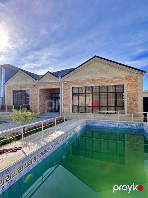 Satılır 4 otaqlı həyət evi/bağ evi 180 m²