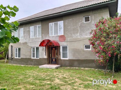 Satılır 5 otaqlı həyət evi/bağ evi 200 m²