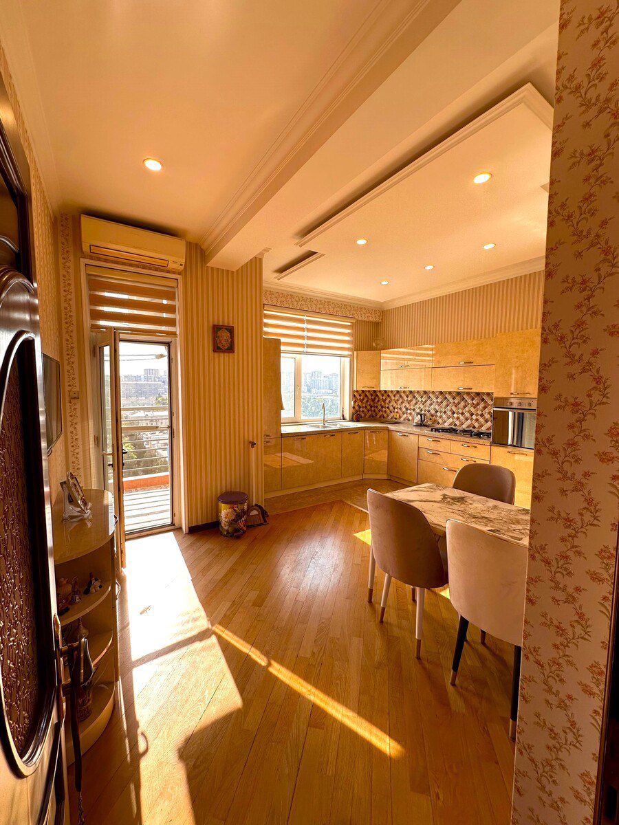 Satılır 4 otaqlı yeni tikili 175 m² — Mənzil, Bakı (12)