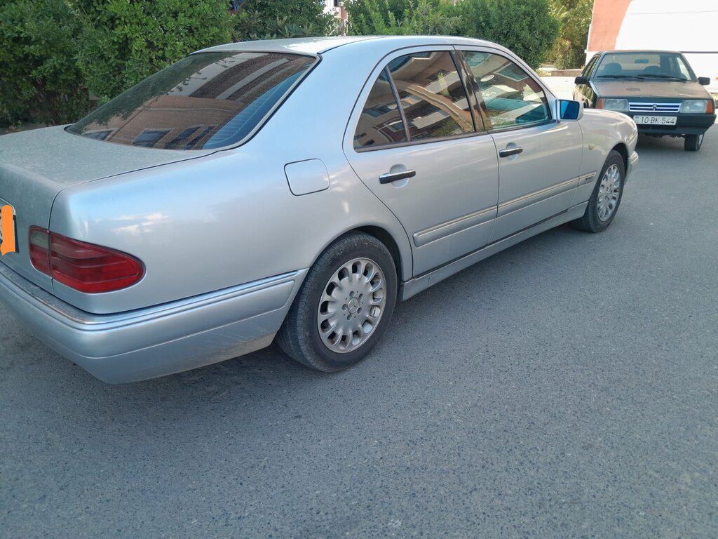 Mercedes E 200, 2.2 L, 1998 il, 352 658 km — Avtomobillər, Tərtər (8)