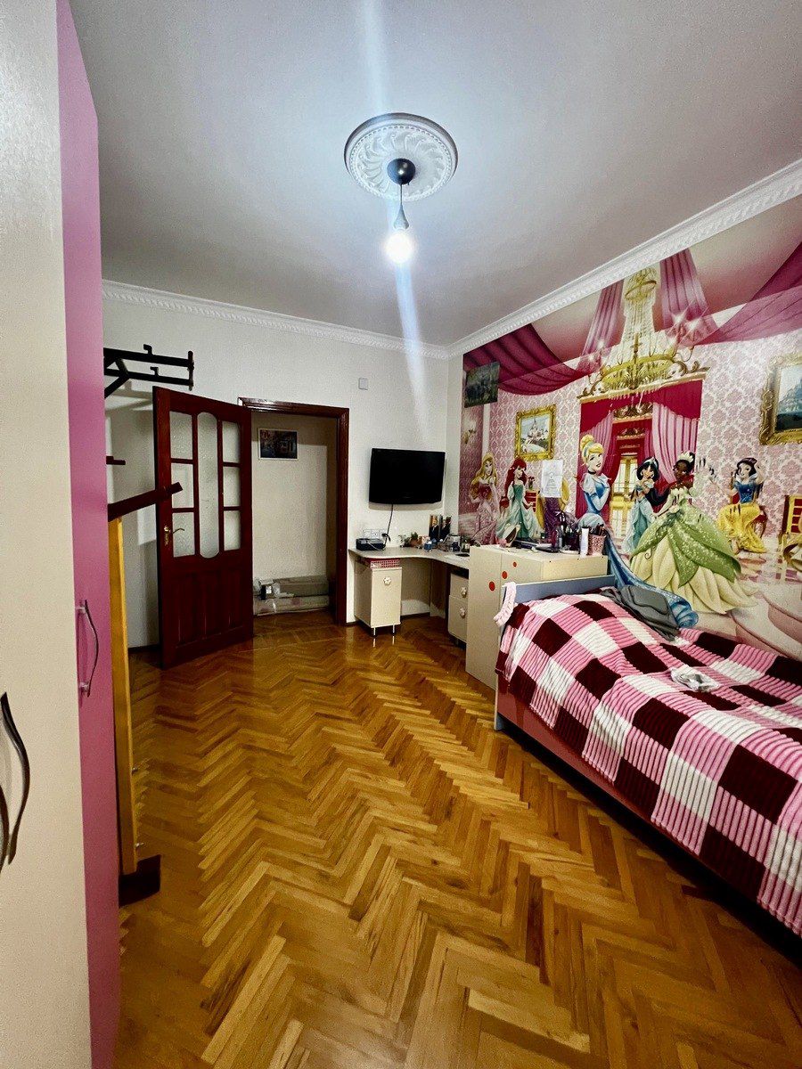 Satılır 5 otaqlı köhnə tikili 110 m² — Mənzil, Bakı (7)