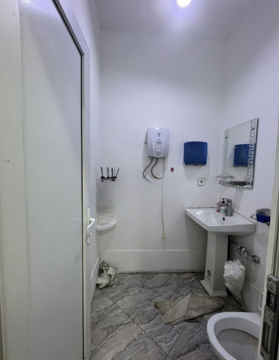 Satılır obyekt 42 m² — Əmlak, Bakı (7)