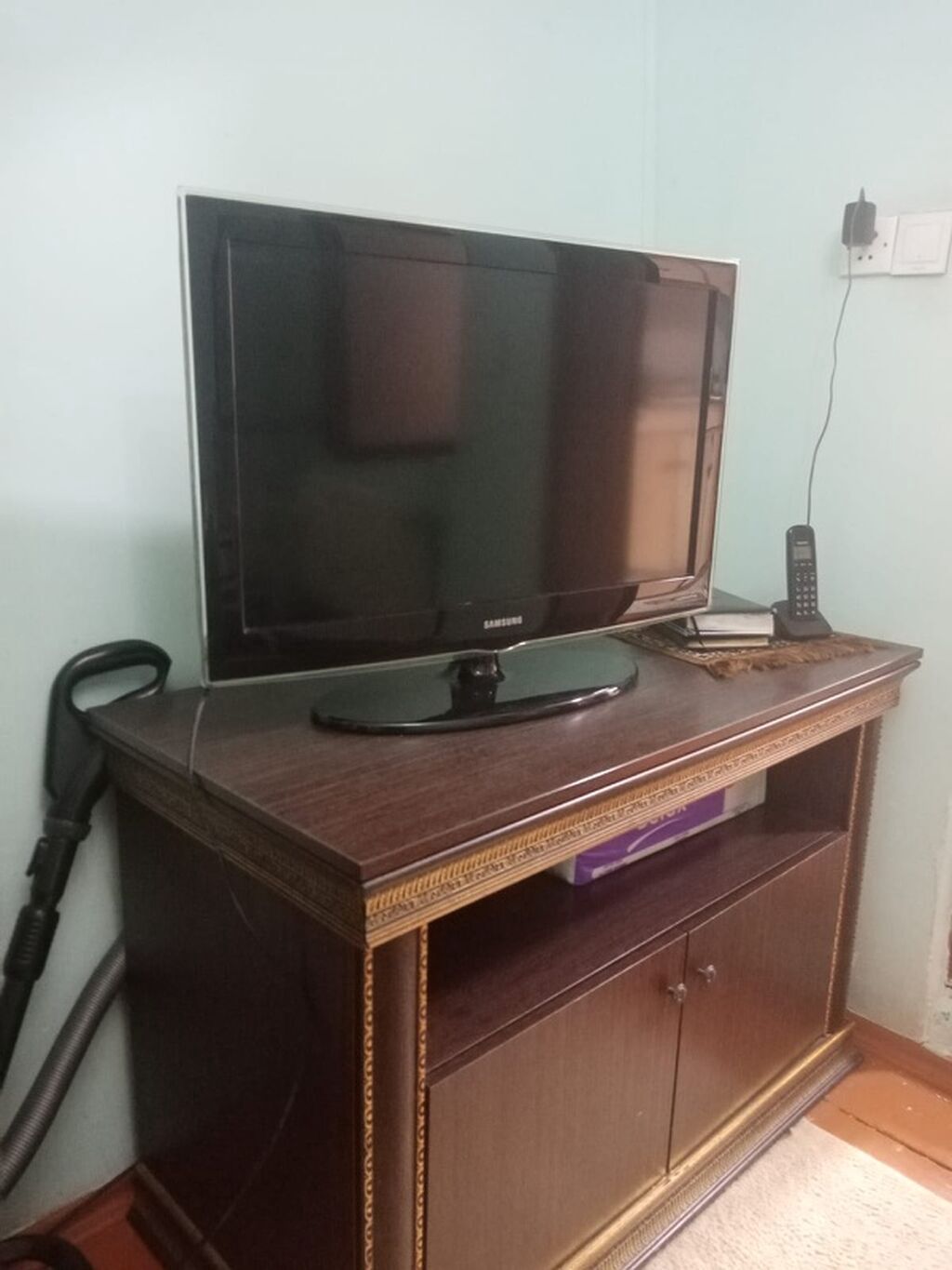 İşlənmiş Televizor Samsung LED ekran 32" Ünvandan götürmə — Televizorlar, Masazır (6)