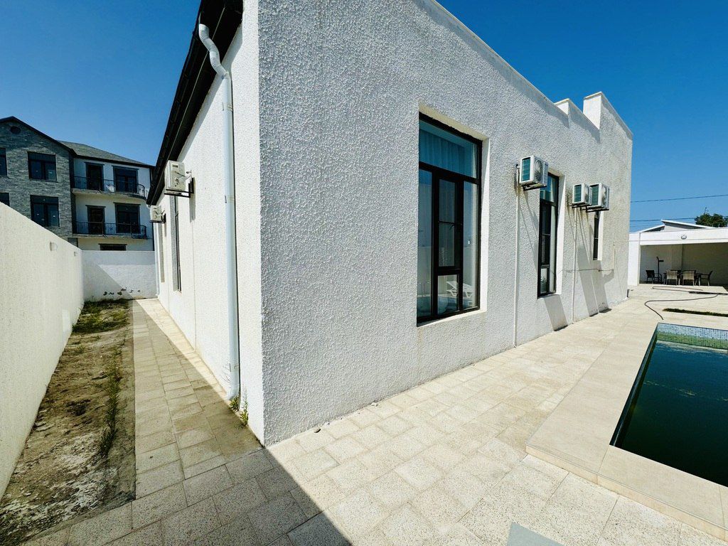 Satılır 5 otaqlı həyət evi/bağ evi 250 m² — Ev, villa, Bakı (8)