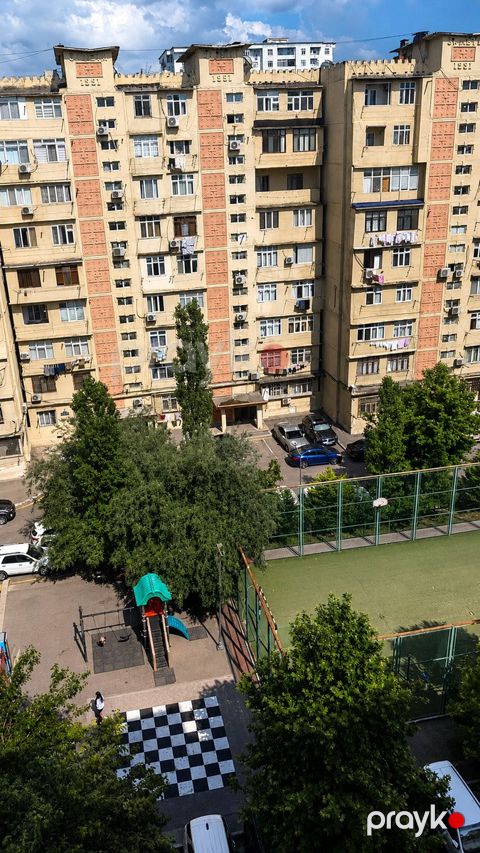 Satılır 3 otaqlı köhnə tikili 90 m²