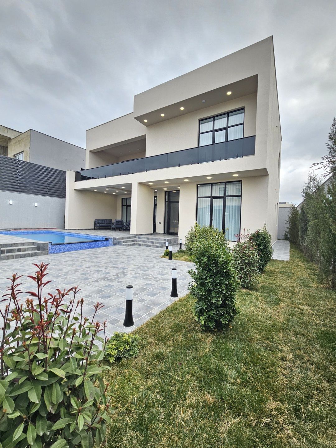 Satılır 5 otaqlı həyət evi/bağ evi 250 m² — Ev, villa, Bakı (8)