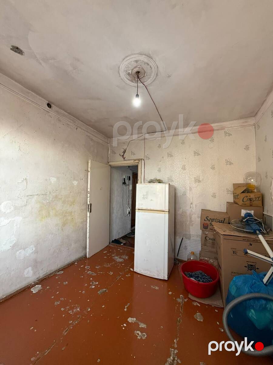 Satılır 4 otaqlı köhnə tikili 100 m² — Mənzil, Bakı (10)