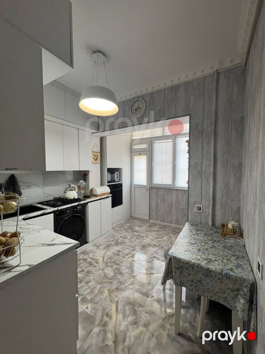Satılır 2 otaqlı köhnə tikili 60 m² — Mənzil, Bakı (7)