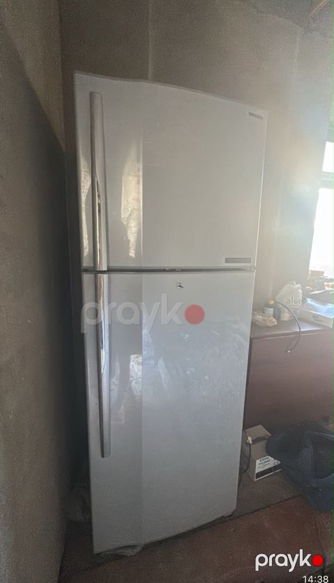 Soyuducu Toshiba