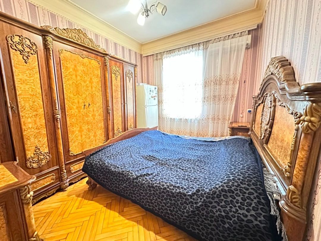 Satılır 2 otaqlı köhnə tikili 90 m² — Mənzil, Bakı (8)