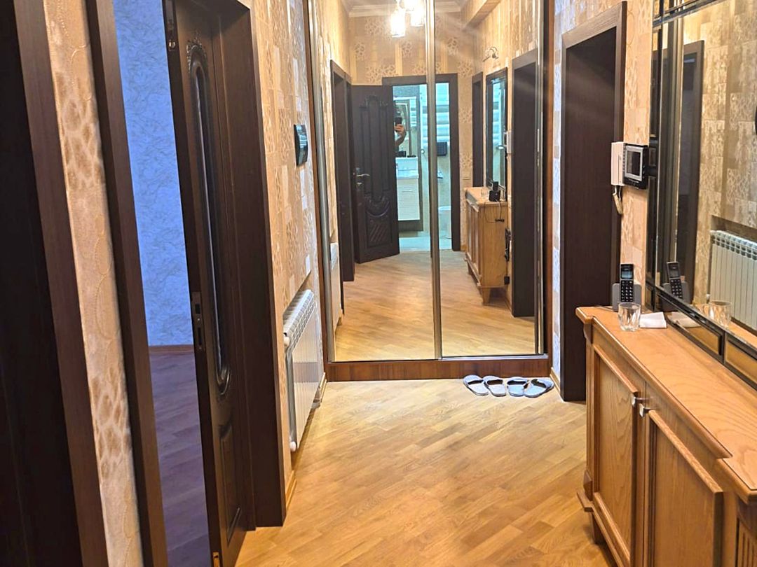 Satılır 2 otaqlı yeni tikili 60 m² — Mənzil, Bakı