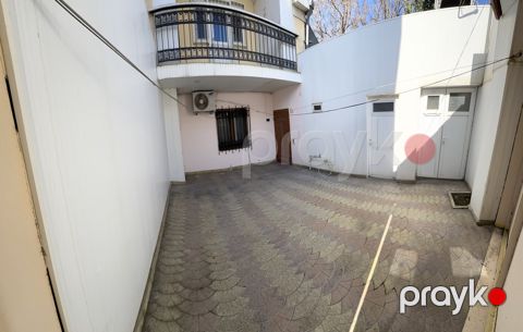 Satılır 5 otaqlı həyət evi/bağ evi 100 m²
