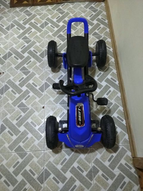 Uşaq pedallı go-kart — mavi rəng