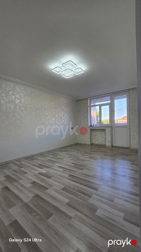 Satılır 1 otaqlı köhnə tikili 36 m²