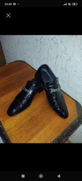 Klassik kişi tufliləri – qara laklı dəri - Model: Loafer tərzində — Детская обувь