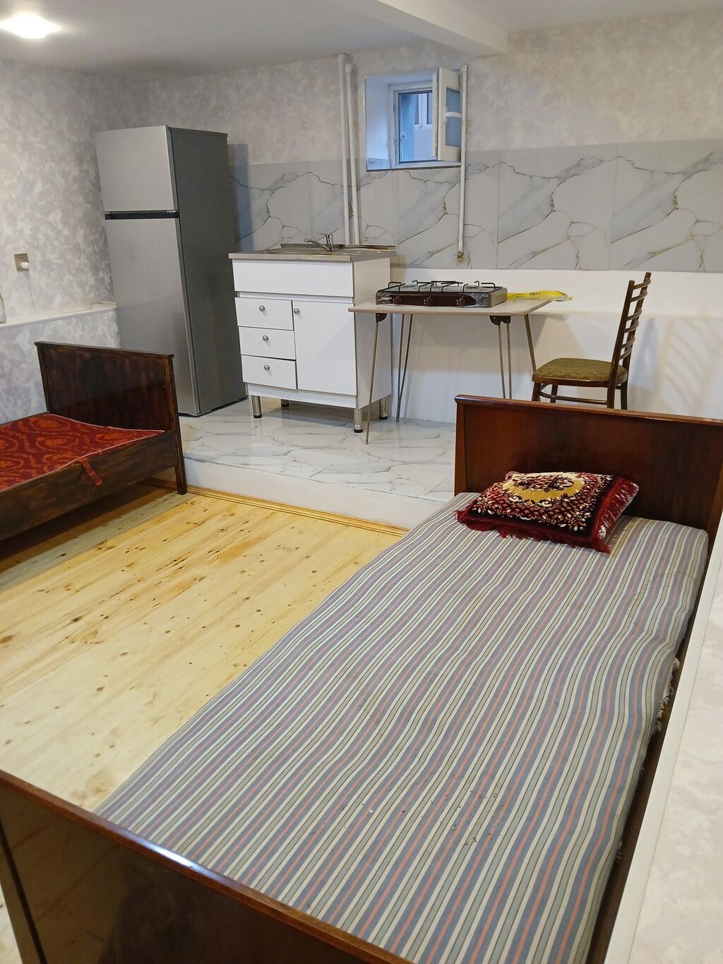 Salam Gencede telebelere ev kiraye verilir.Gence dovlet Universiti 4cu — Daşınmaz əmlak, Gəncə (5)