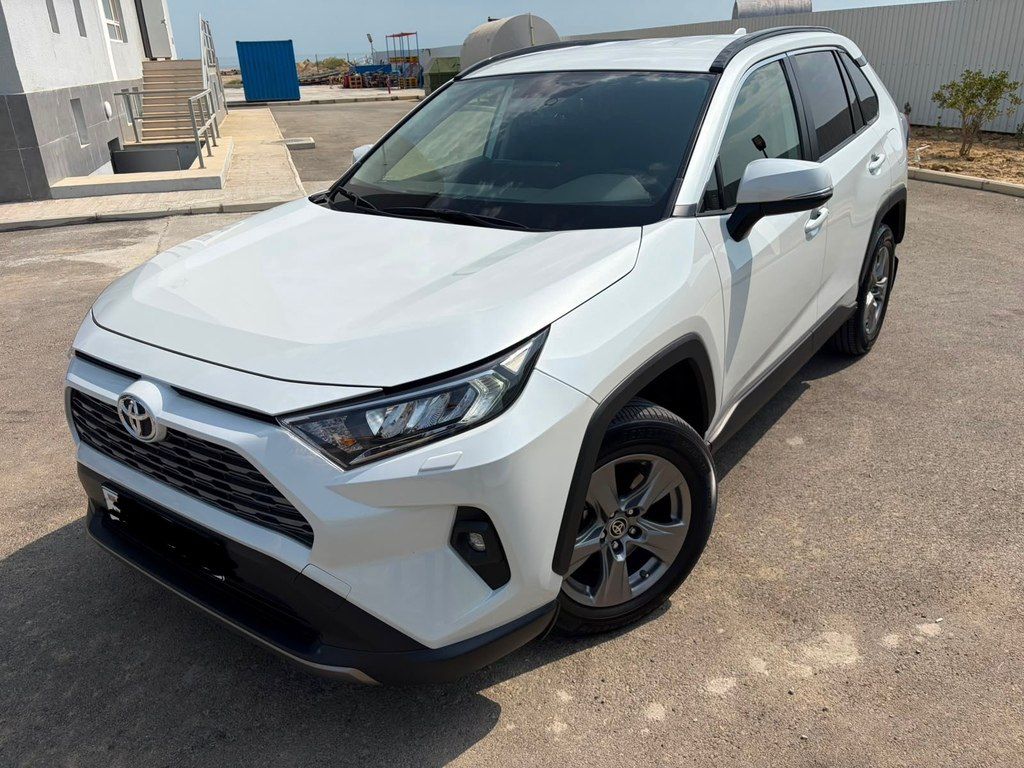 Toyota RAV4, 2.0 L, 2023 il, 44 000 km — Avtomobillər, Bakı (3)