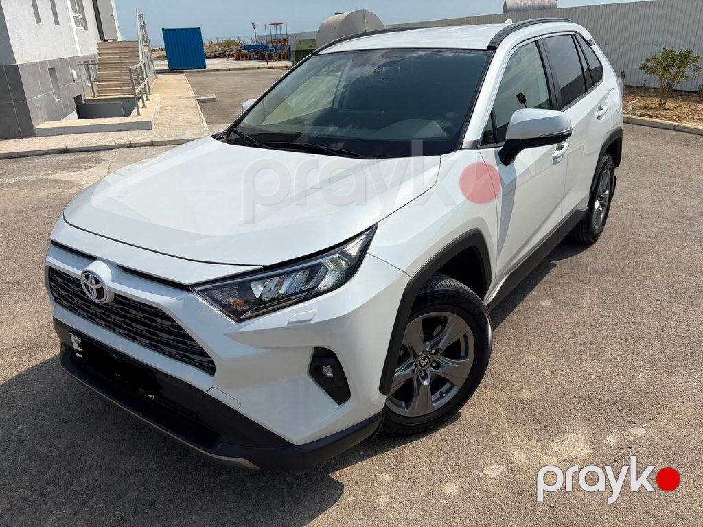 Toyota RAV4, 2.0 L, 2023 il, 44 000 km — Avtomobillər, Bakı (3)