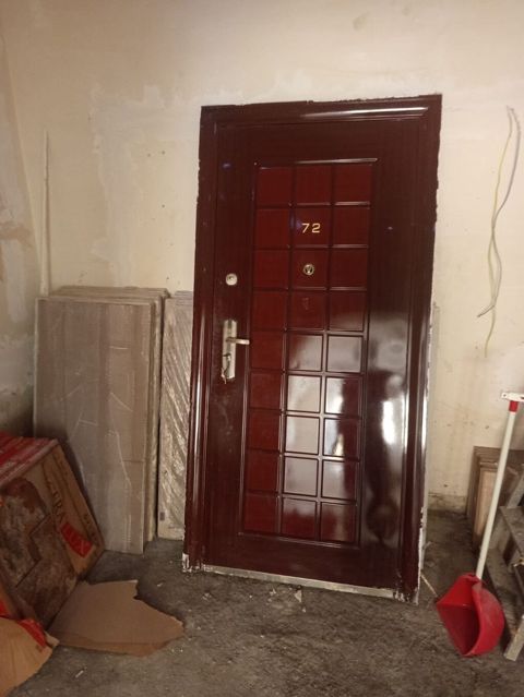 Seyf qapi 210/95sm 180azn qiymet sondur Xetai m 0996 leli