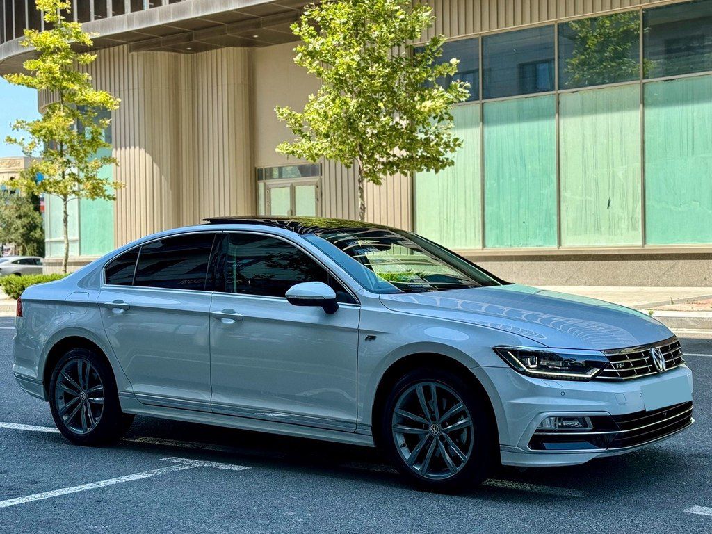 Volkswagen Passat, 1.8 L, 2018 il, 130 000 km — Avtomobillər, Bakı (3)
