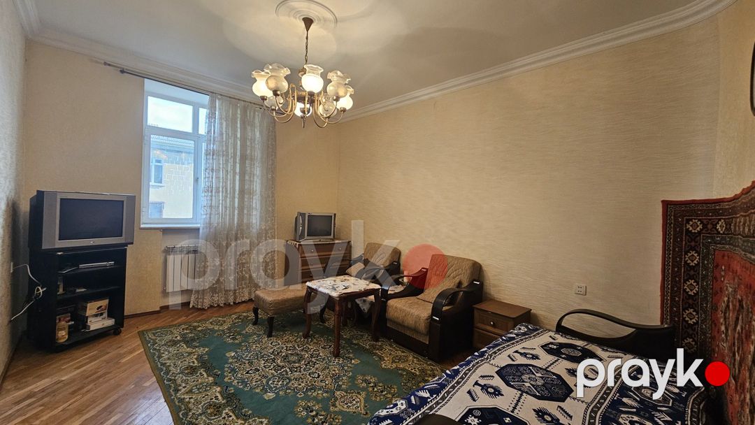Satılır 2 otaqlı köhnə tikili 56 m² — Mənzil, Bakı (3)