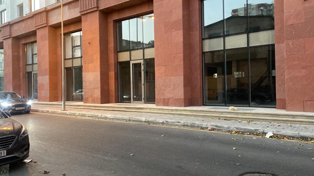 Satılır obyekt 950 m² — Əmlak, Bakı (6)