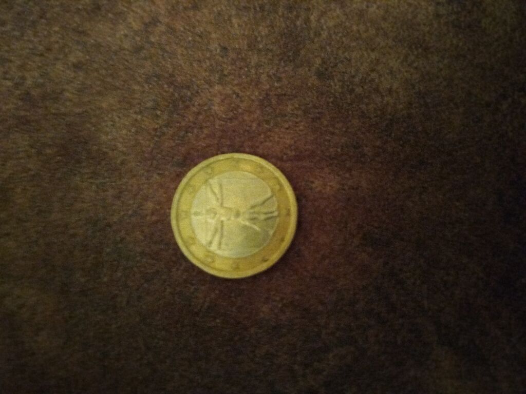 Məhsul: 1 avro sikkəsi Təsvir: - Nominal: 1 EUR - Material: iki — Sikkələr, Bakı