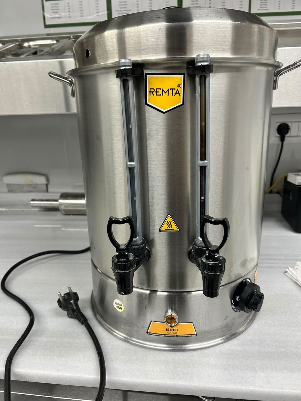 *ZB* *ELECTRIC SAMOVAR 25 LITR* Qiymet *190 azn* unvan EhmedliREMTA