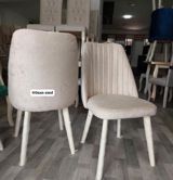 Mebel mağazası üçün yumşaq oturacaqlı yemək otağı stulu. - Model — Ürünler
