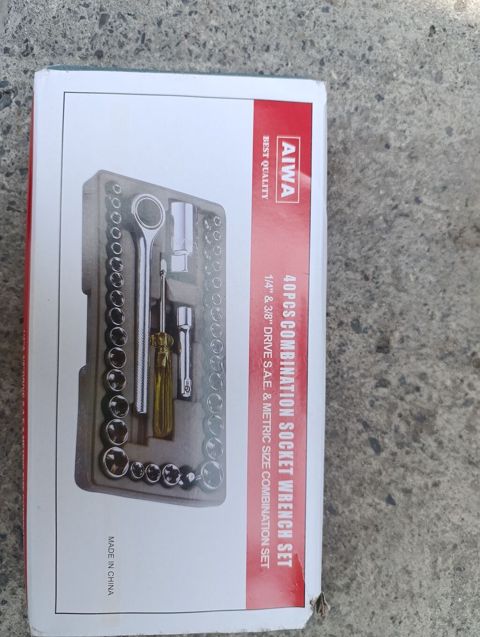 AIWA 40 Parçalı Kombinə edilmiş Qol Uclu Açar Dəsti Xüsusiyyətlər: -
