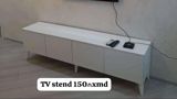 Ağ rəngli TV stendi - Minimalist, müasir dizayn - Dörd qapılı geniş — Mebel