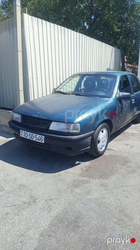 Opel Vectra: 2 l | 1996 il 35000 km Sedan