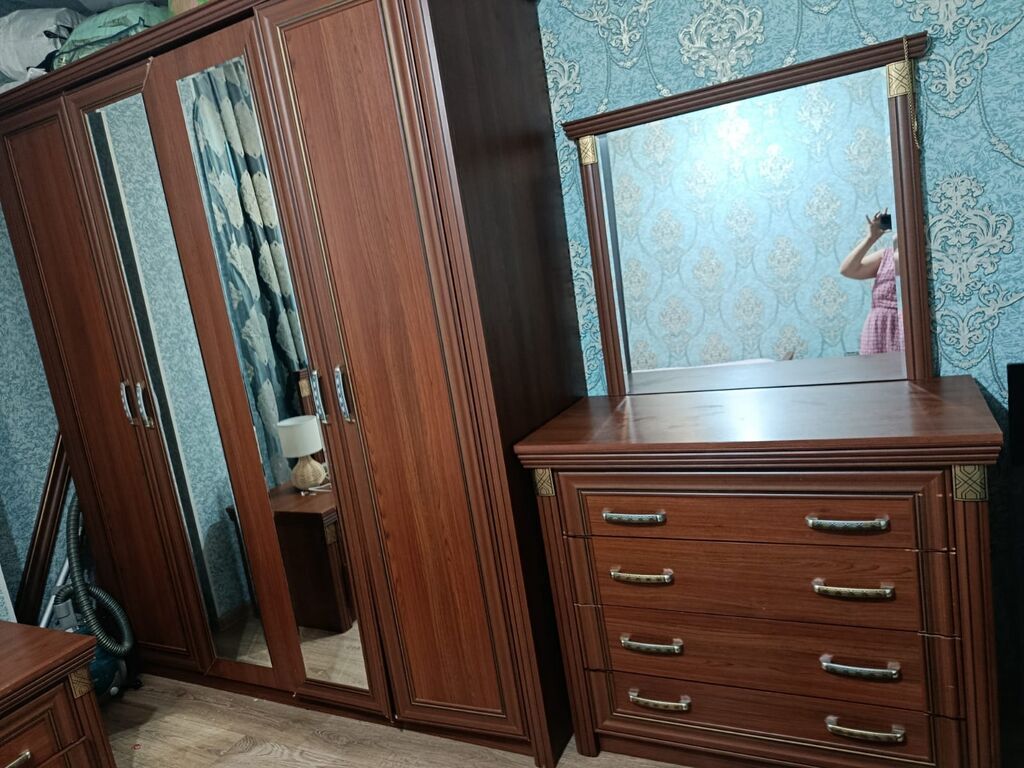 Mebel dəst satilir termo güzgü tumba unva Ukrayna dairəsində real — Mebel, Bakı (2)