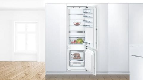 Quraşdırılan soyuducu "Bosch KIS87AF30U" — Bakı