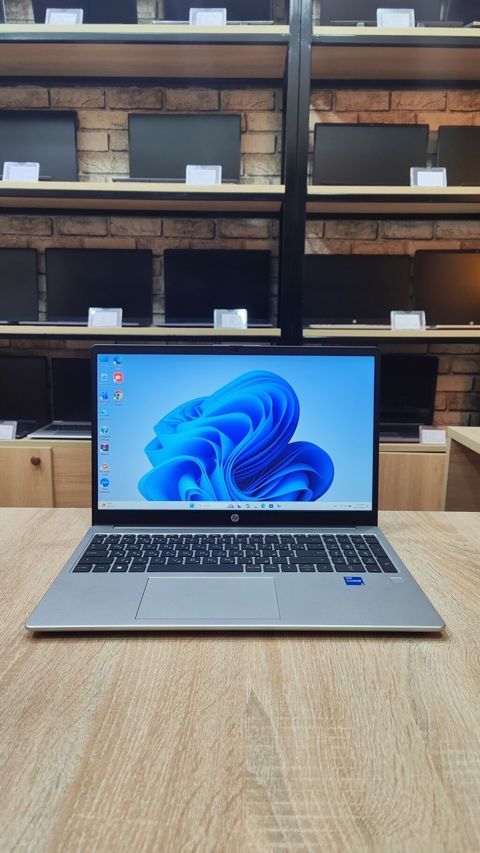 💻 Model: HP 250 15.6 inch G10 Notebook PC 🧠 Prosesor: 13th Gen Intel®