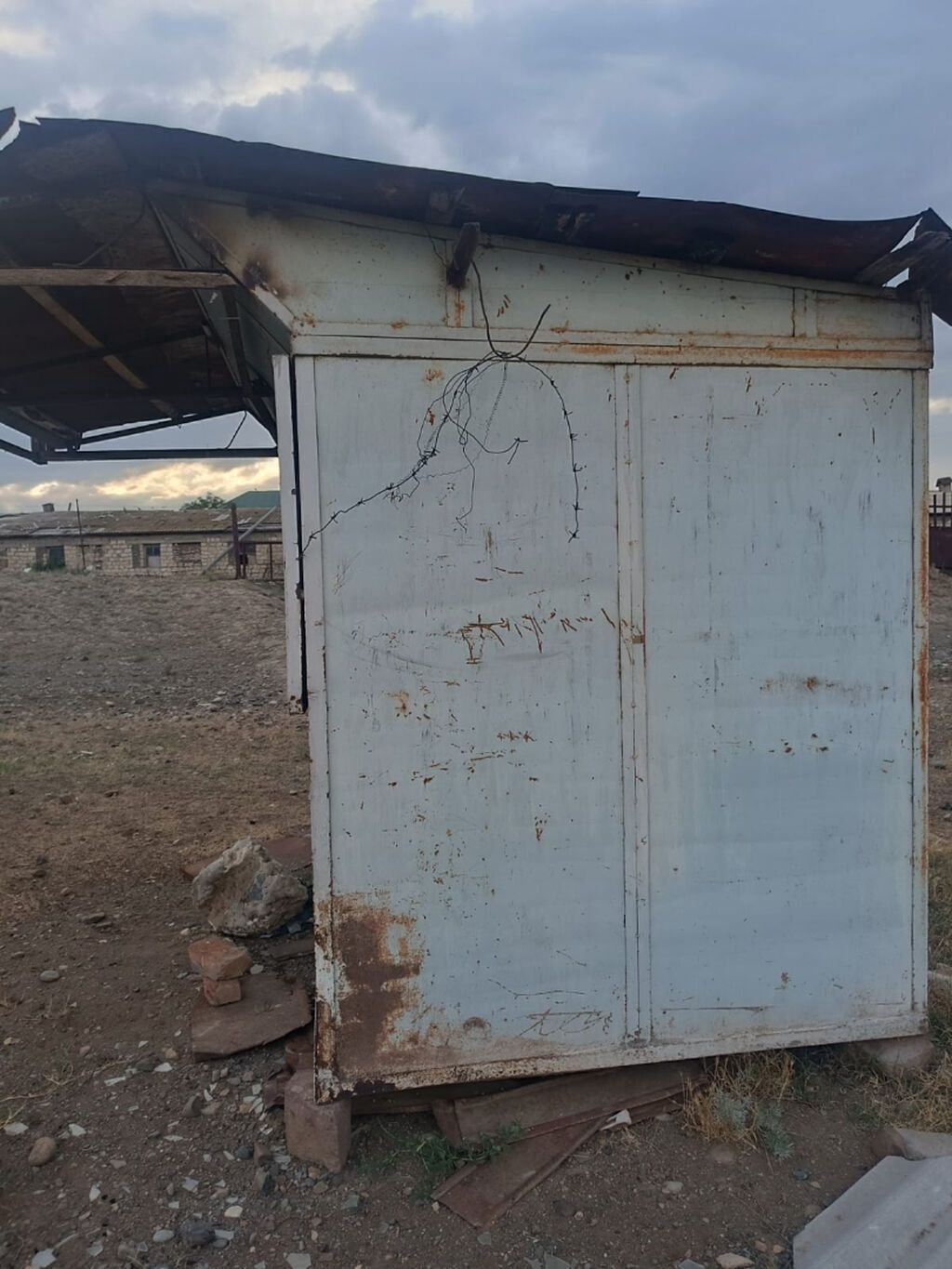 Salam kösk satılır eni2 metr uzunu 3 metr — Mallar, Gəncə (5)